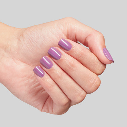 OPI Lac #S060 - Vogue En Violet